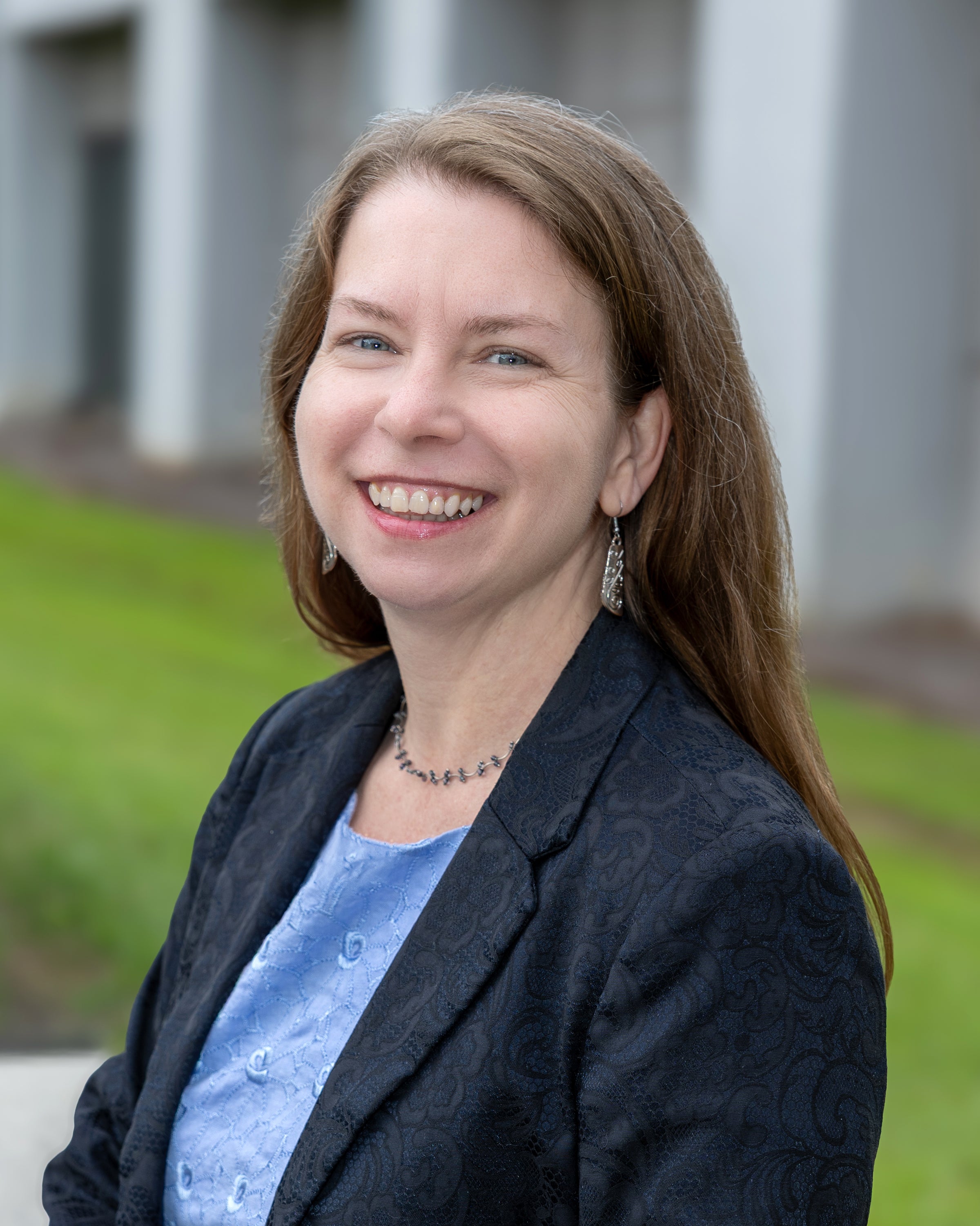 Headshot of Betsy Chester