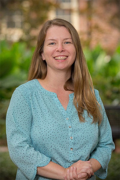 Headshot of Betsy Chester